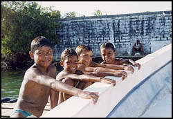 Falcons children in Chichiriviche