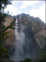 The famous "Salto Angel", the highest waterfalls in the world